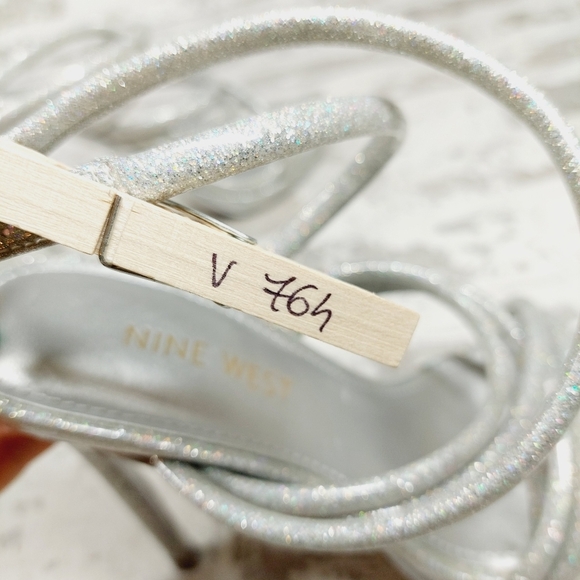 New Nine West Loomay Silver Strappy 4" Open Toe Stiletto V764 - Picture 9 of 9